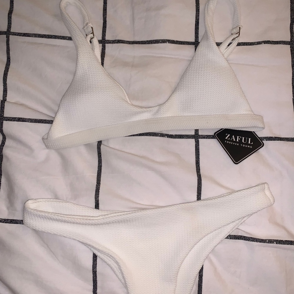 White Bikini set